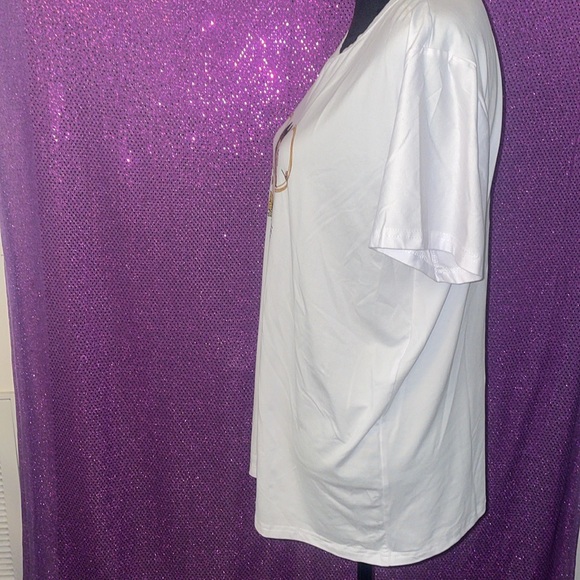 Belle Tshirt - Picture 5 of 8